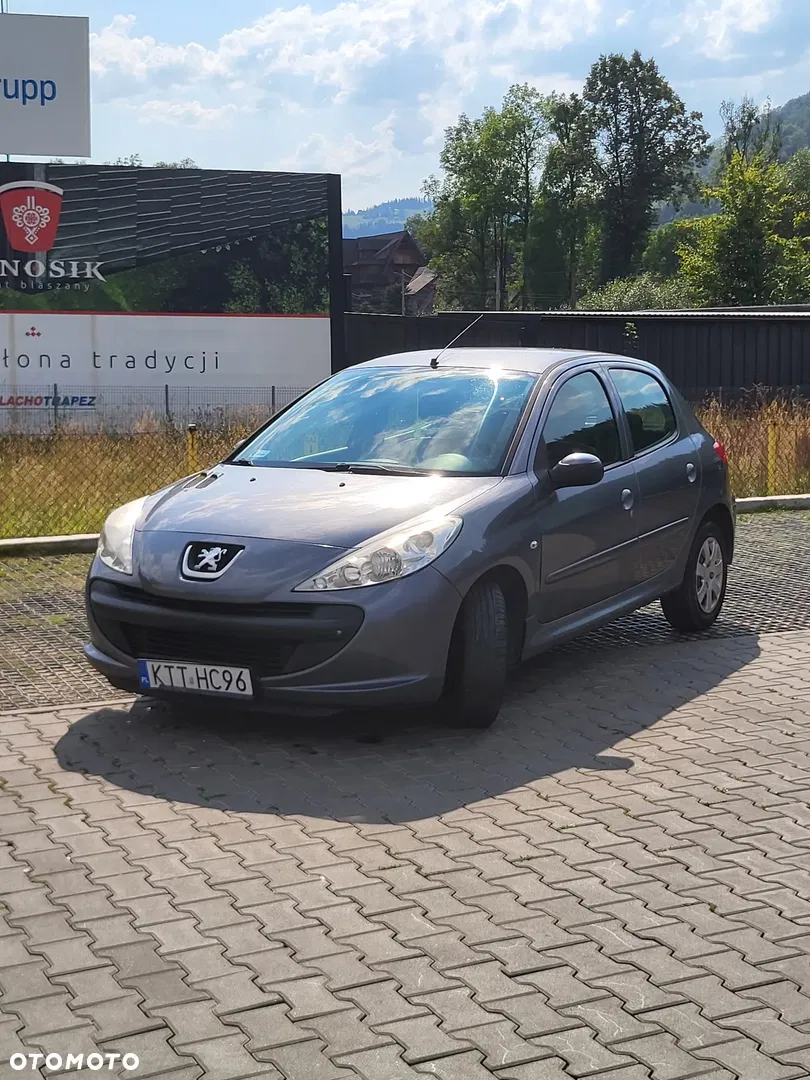 2010 Peugeot 206 plus 1.1 Presence, photograph 8