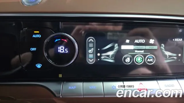 2022 Genesis GV70 2.5T Gasoline 2WD, photograph 3