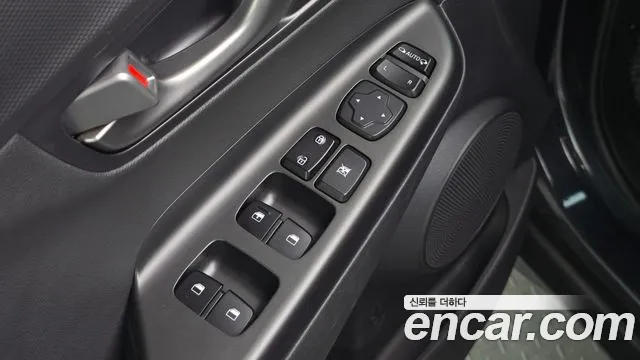 2020 Hyundai Kona Modern Special, photograph 6