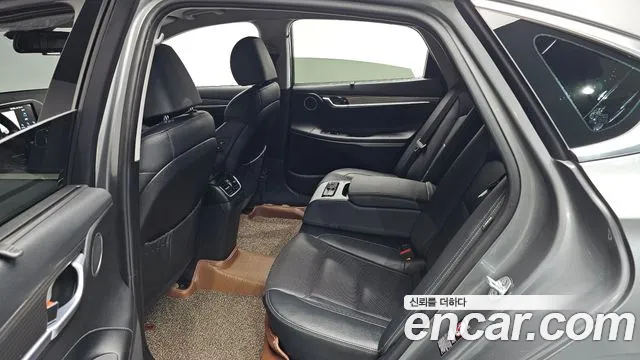 2017 Hyundai Grandeur 3.0 Exclusive, photograph 5