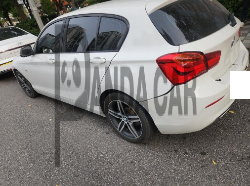 2017 BMW 118d, photograph 3