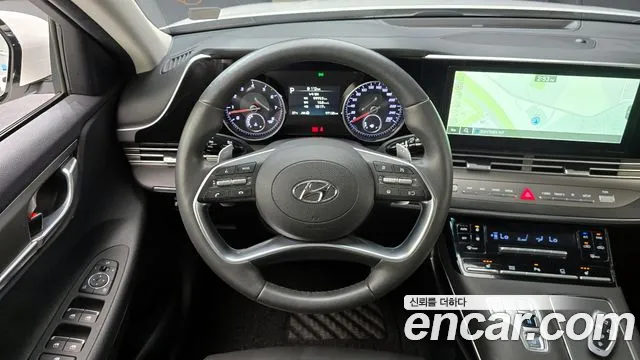 2021 Hyundai Grandeur 2.5, photograph 3