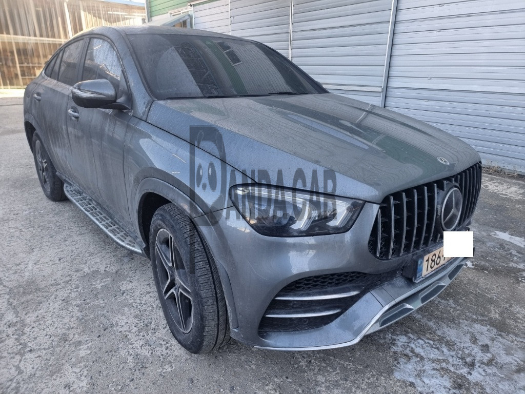 2021 Mercedes-Benz GLE400 d 4MATIC Coupe, photograph 3