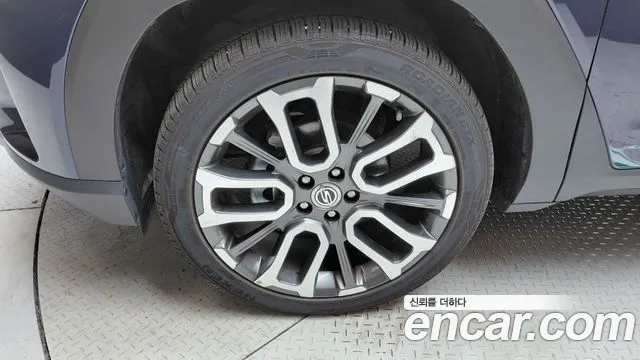 2022 KG_Mobility_Ssangyong Torres Gasoline 1.5 4WD, photograph 1