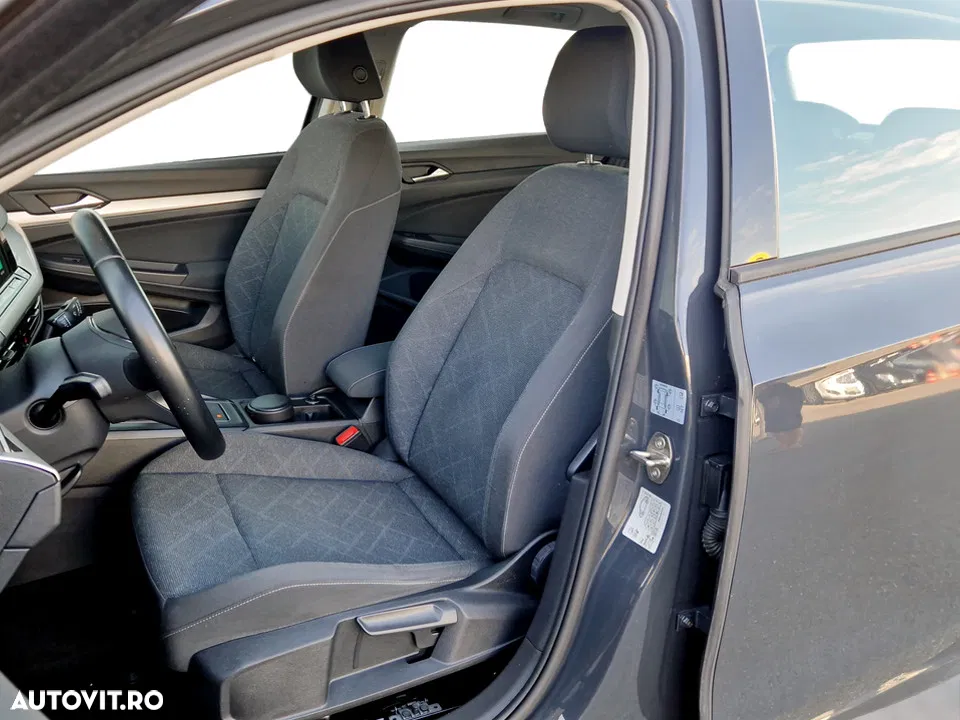 2020 Volkswagen Golf 1.5 TSI ACT Life, photograph 9