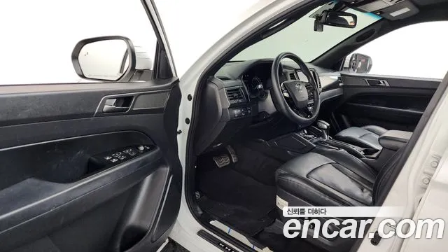KG_Mobility_Ssangyong Rexton Diesel 2.2 4WD — photo 1 of 20