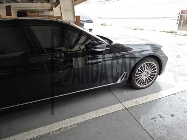 2018 BMW 750Li xDrive, photograph 11