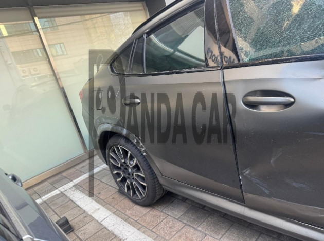 2025 BMW X6 xDrive40i M Sport, photograph 7