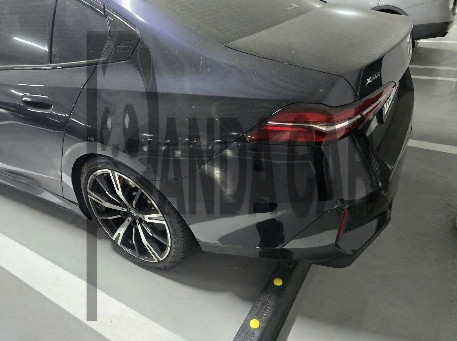 2024 BMW 530i xDrive, photograph 2