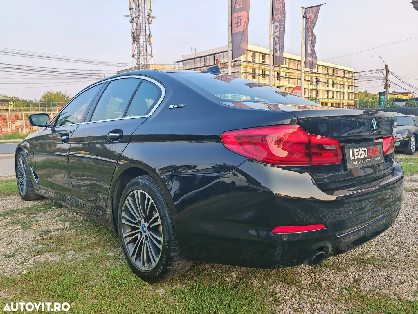 2018 BMW Seria 5, photograph 3