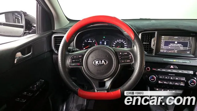 Kia Sportage Diesel 2WD Noblesse — photo 1 of 31