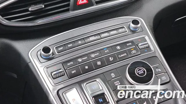 2022 Hyundai Santafe Diesel 2.2 2WD, photograph 7