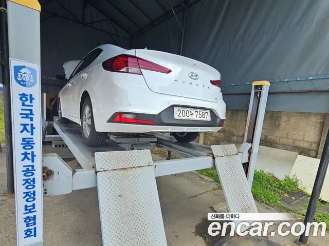 2019 Hyundai AVANTE 1.6, photograph 9