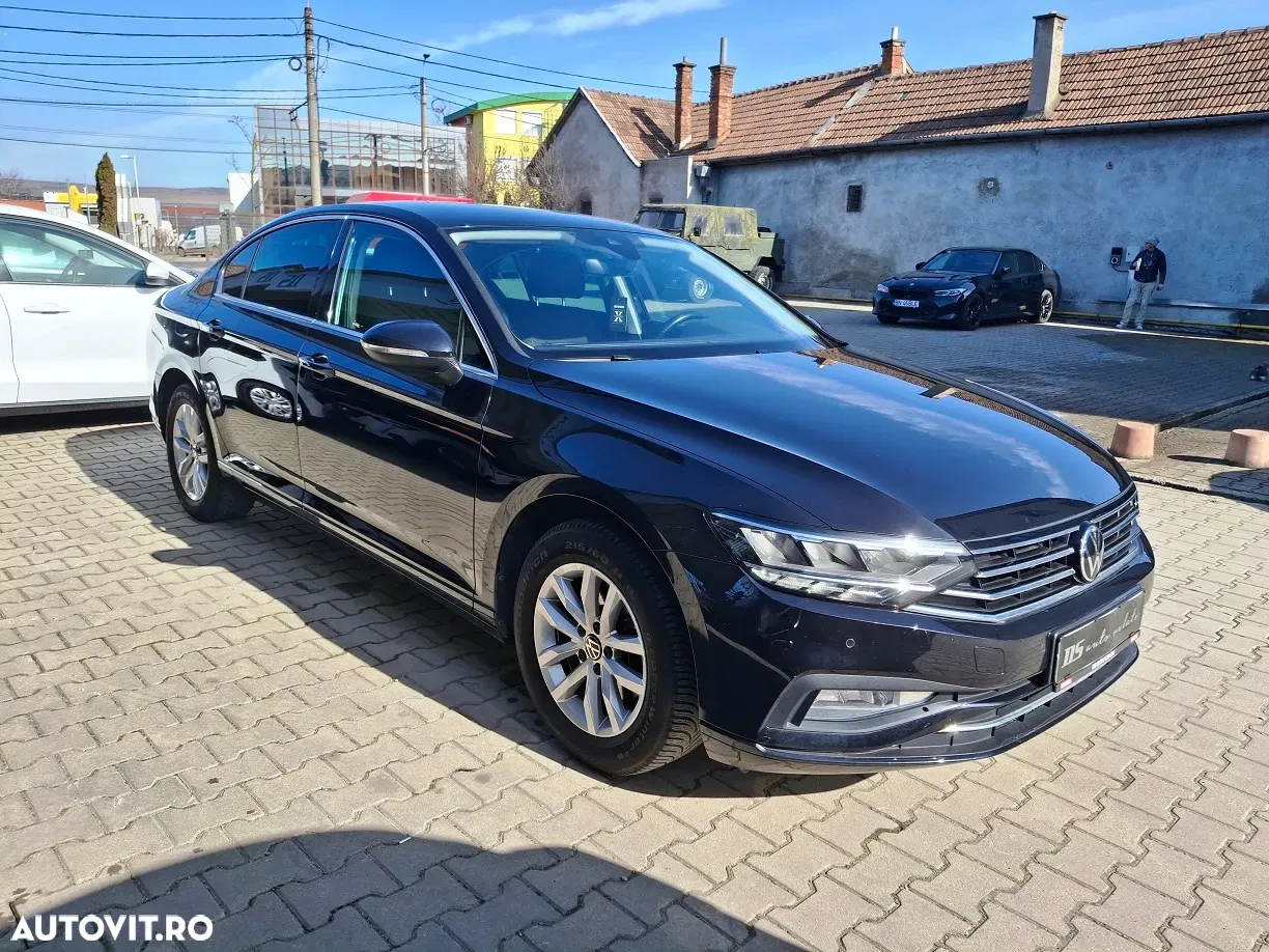 2021 Volkswagen Passat 2.0 TDI DSG Comfortline, photograph 2