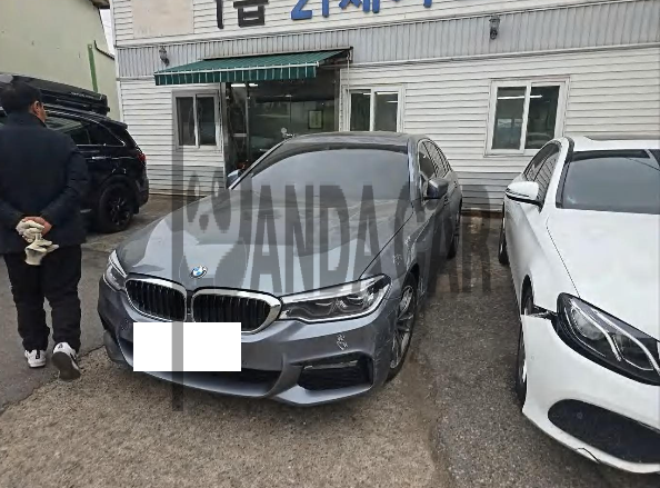 2018 BMW 520d xDrive, photograph 1