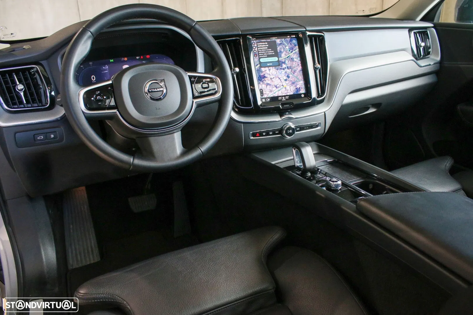2023 Volvo XC 60 2.0 T6 PHEV Plus Dark AWD, photograph 11