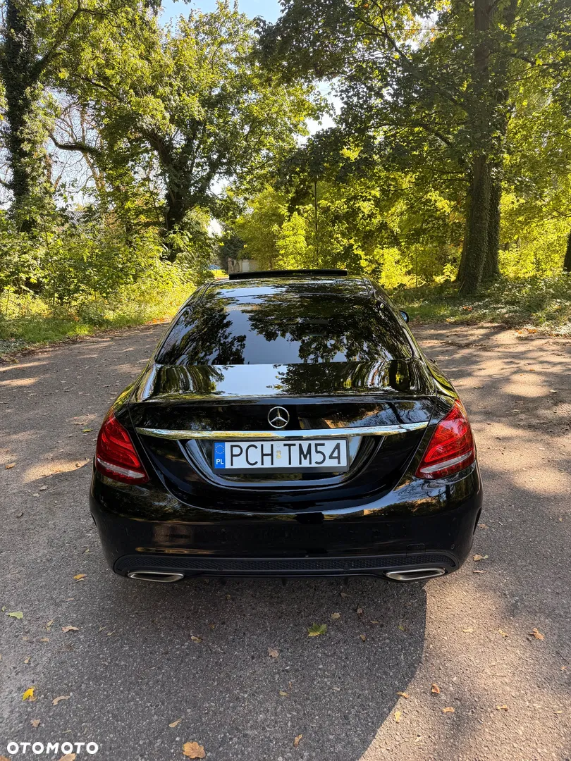 2016 Mercedes-Benz Klasa C 400 4Matic 9G-TRONIC AMG Line, photograph 11