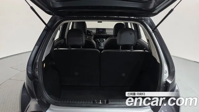 Hyundai Casper The Essential Light — photo 1 of 29