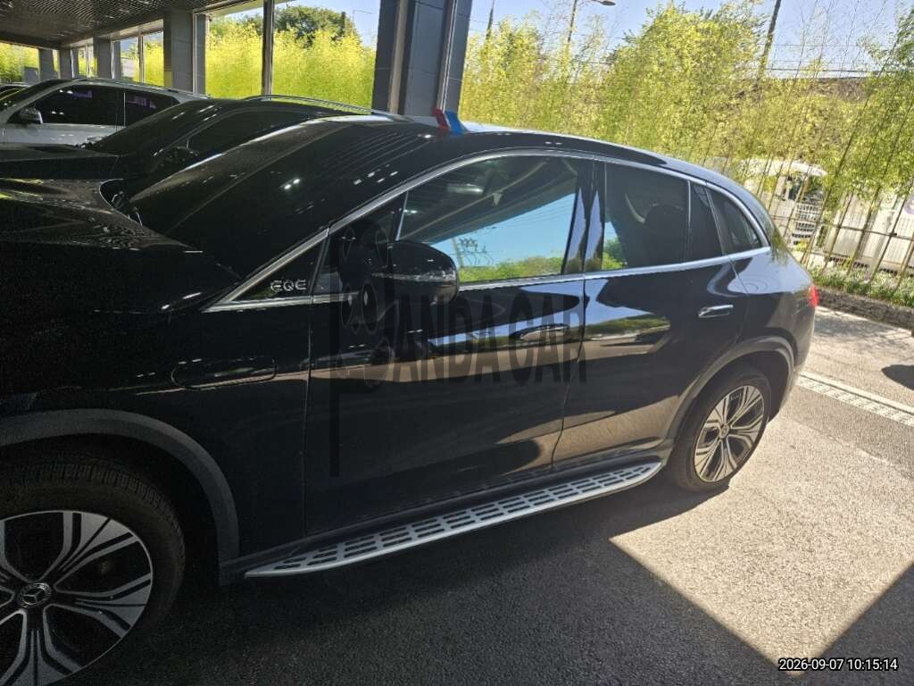 2024 Mercedes-Benz EQE 350 4MATIC SUV, photograph 4