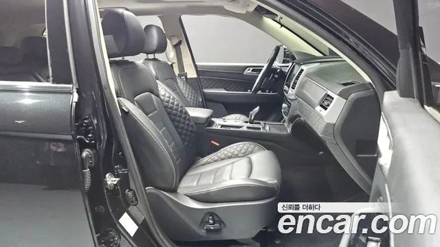 KG_Mobility_Ssangyong Rexton Diesel 2.2 4WD — photo 1 of 20