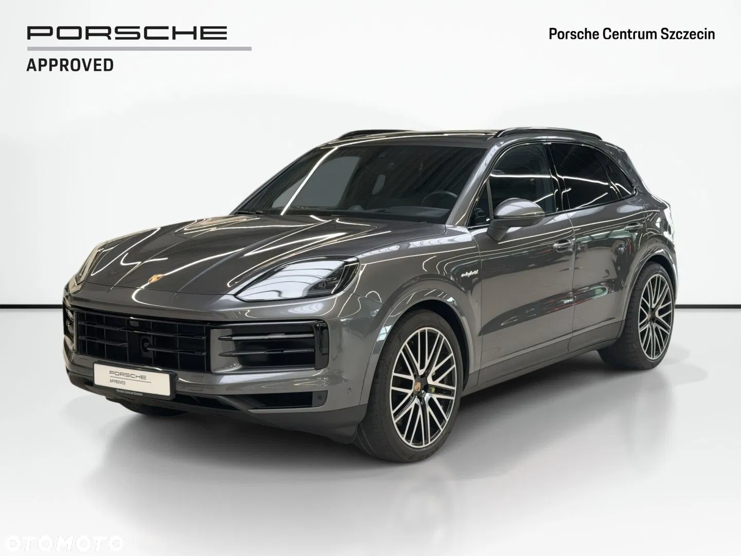 Porsche Cayenne — photo 1 of 37