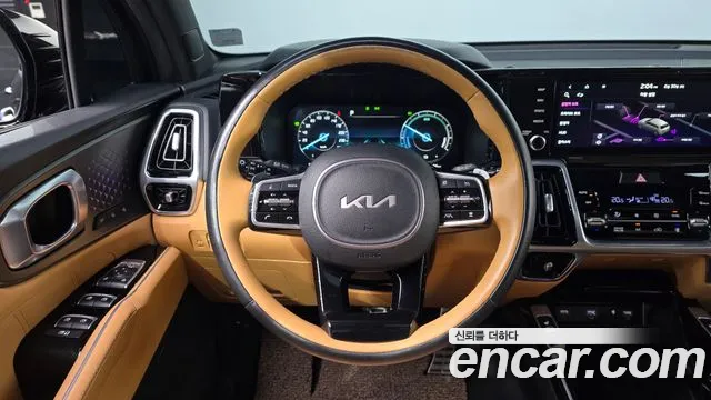 Kia Sorento HEV 1.6 4WD — photo 1 of 32