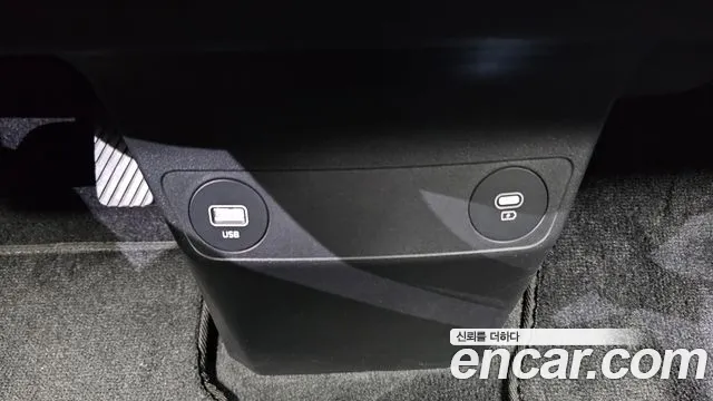 2022 Kia EV6 Long Range, photograph 4