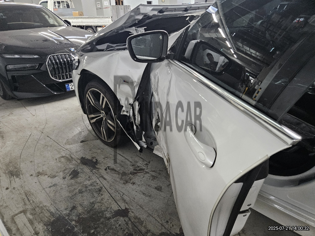 2024 BMW 630i xDrive, photograph 2
