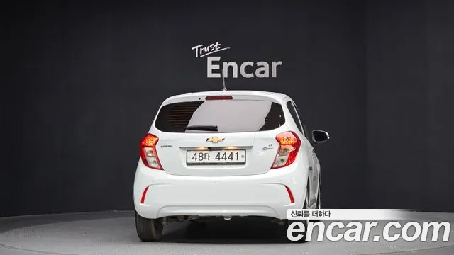 2017 ChevroletGMDaewoo Spark LT, photograph 11