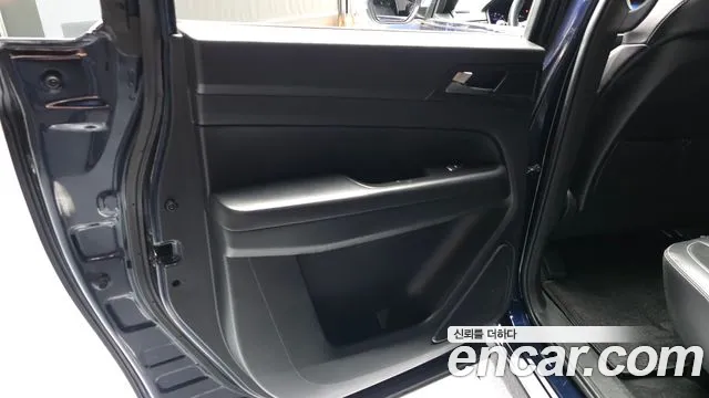 2020 KG_Mobility_Ssangyong Rexton Diesel 2.2 4WD, photograph 3