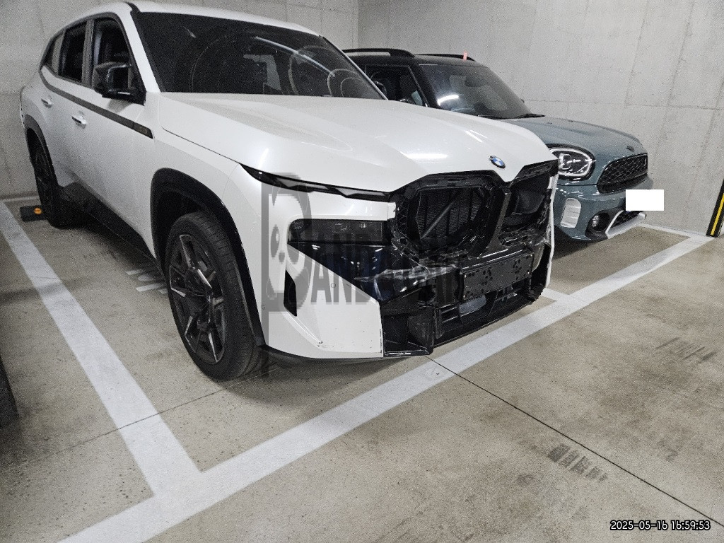 2023 BMW XM, photograph 5