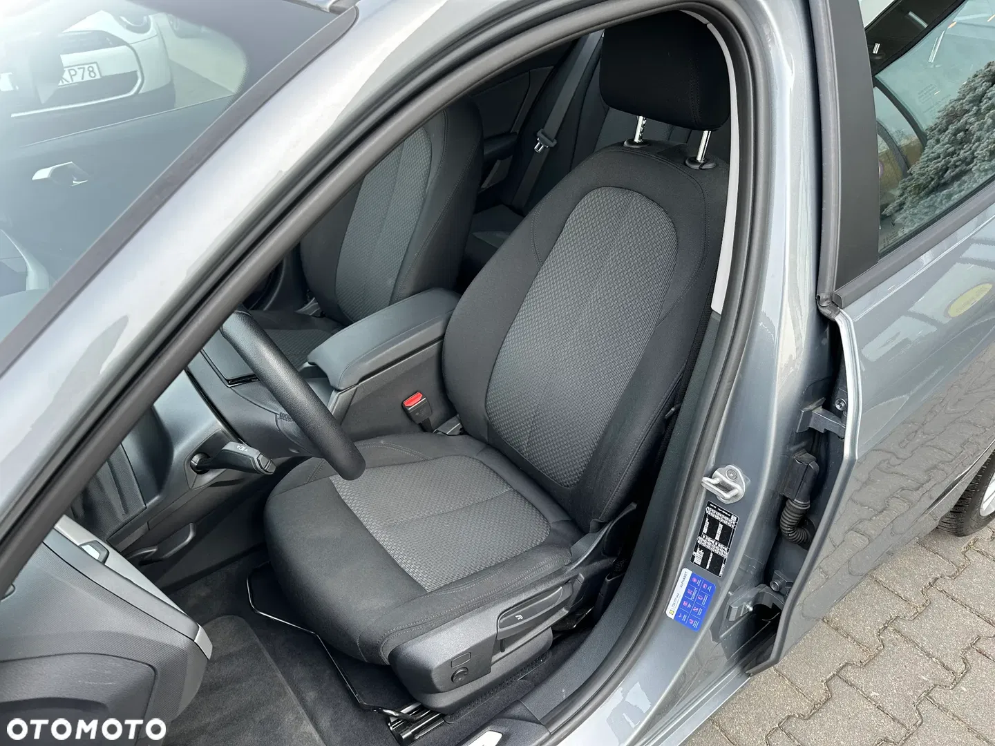 2024 BMW Seria 1 118i, photograph 10