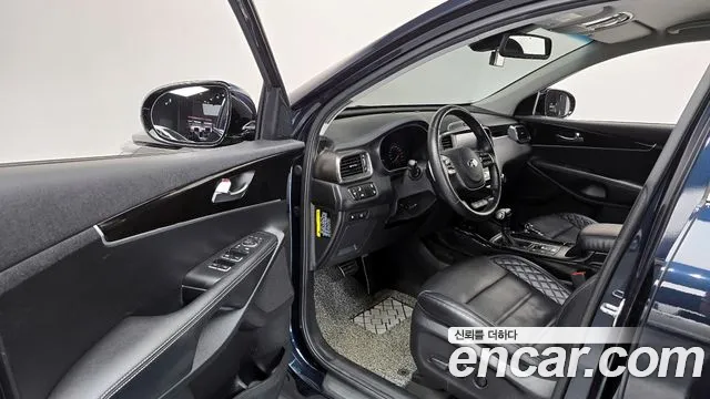 Kia Sorento Diesel 2.2 2WD — photo 1 of 20