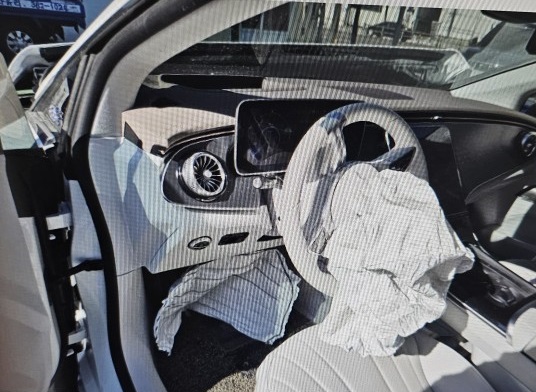 2023 Mercedes-Benz EQE350 4MATIC, photograph 5