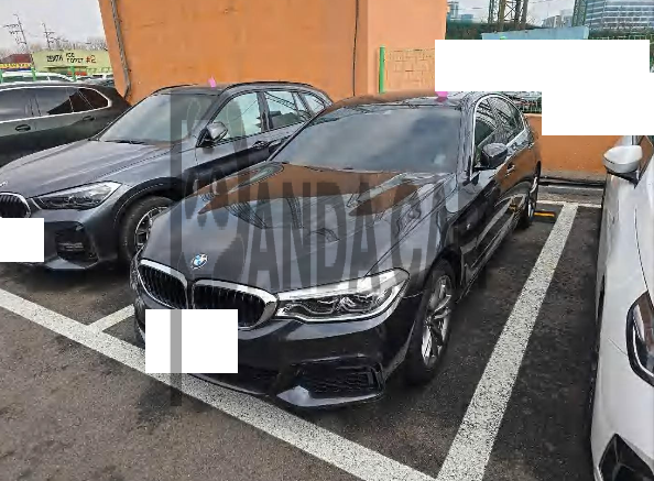 2020 BMW 520i M Sport Package, photograph 2