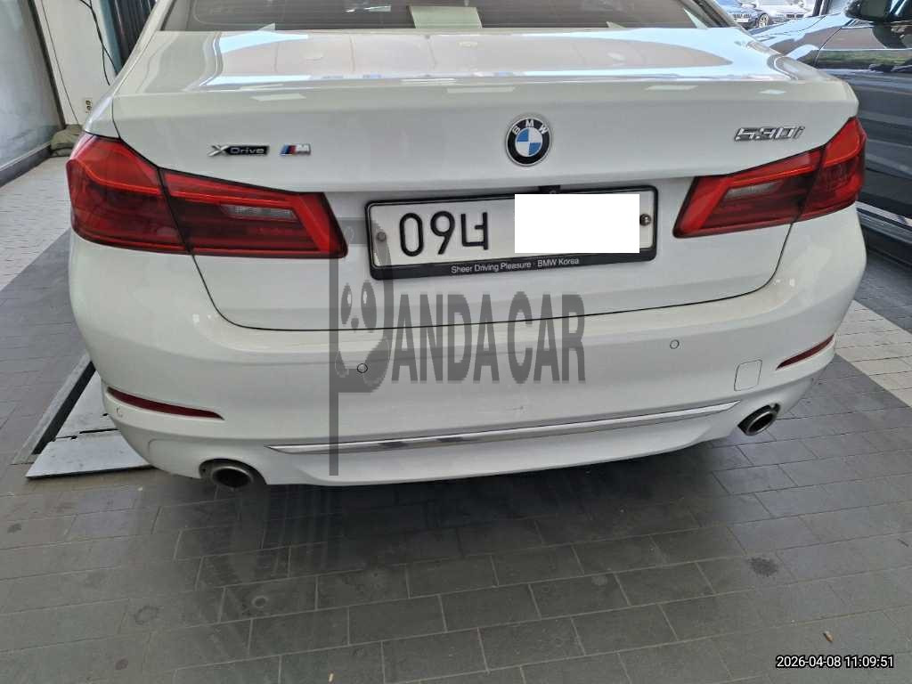 2018 BMW 530i xDrive, photograph 8