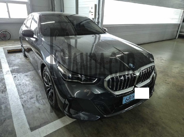 2026 BMW i5 eDrive40, photograph 5