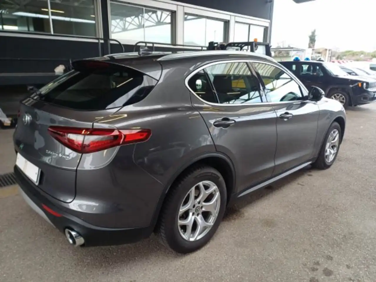 2020 Alfa Romeo Stelvio Stelvio 2.2 td Business Q4 4x4 190cv autom. - targa GD019TL, photograph 3