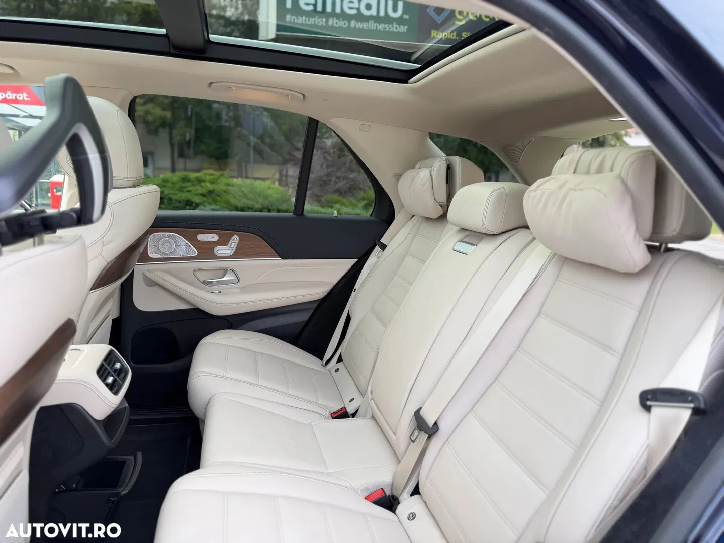 2021 Mercedes-Benz GLE, photograph 12