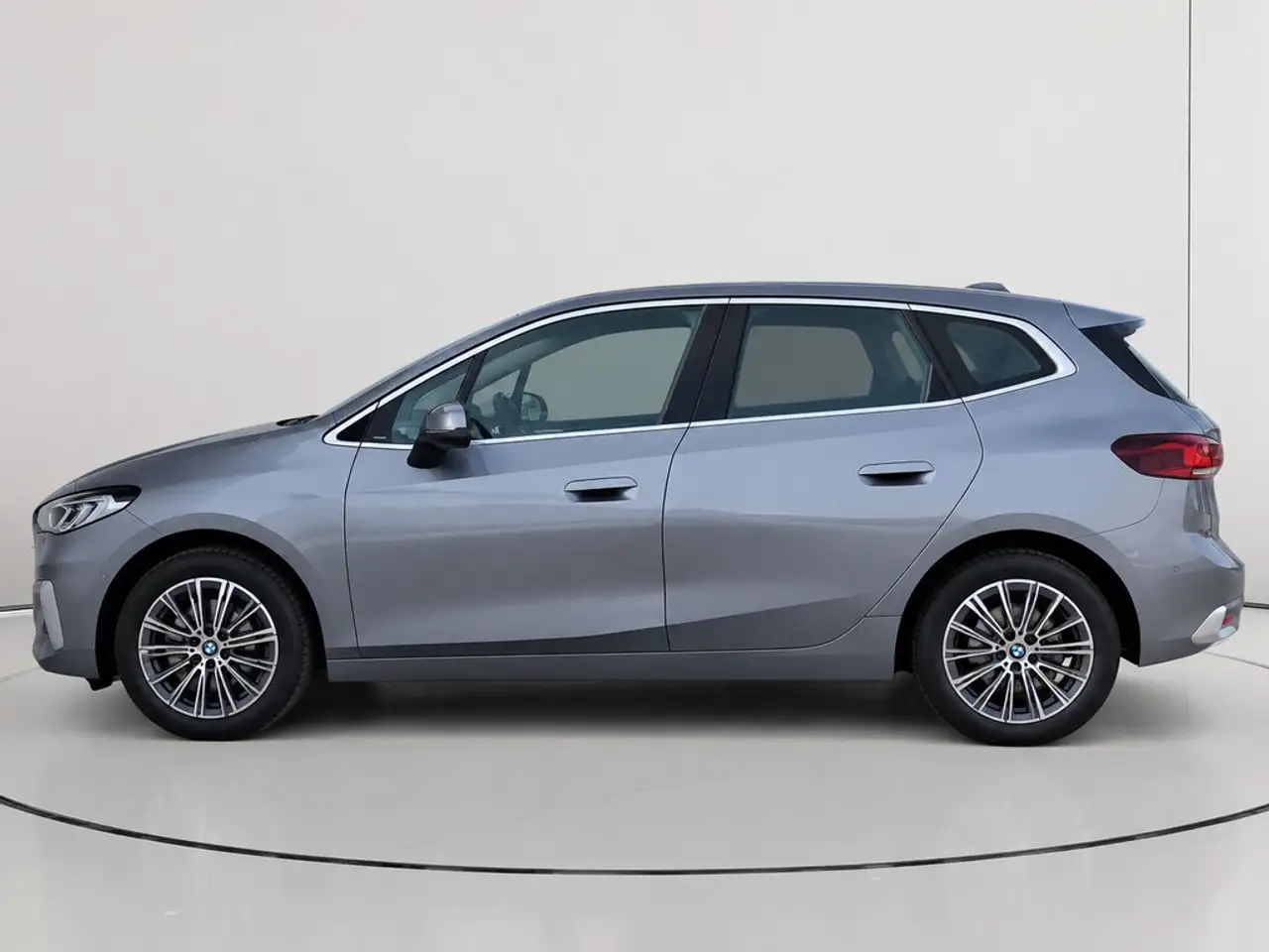 2023 BMW 218 218iA Active Tourer 100kW, photograph 6