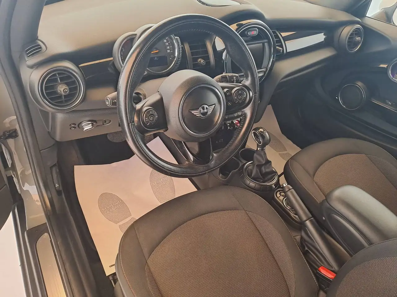 2017 MINI Cooper D 1.5 3p auto - TAGLIANDI MINI - NEOPATENTATI, photograph 8