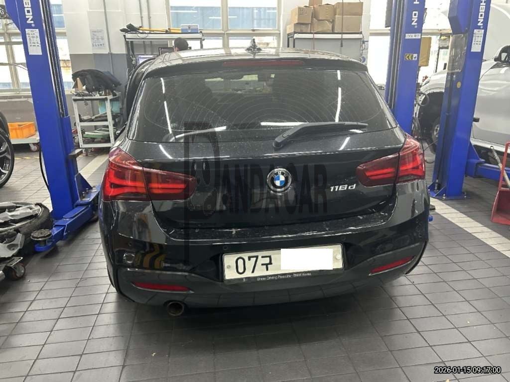 2018 BMW 118d, photograph 1
