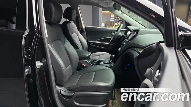 Hyundai Santafe Diesel 2.0 2WD — photo 1 of 30