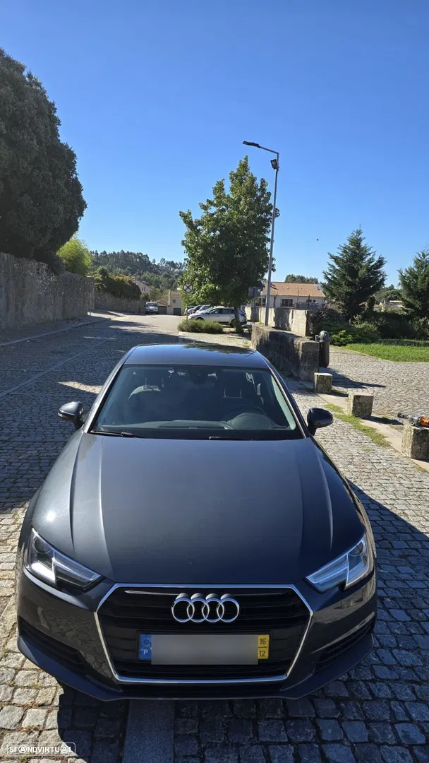 2016 Audi A4, photograph 1