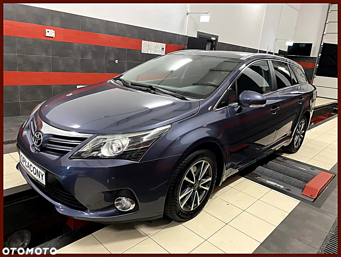 Toyota Avensis Touring Sports 1.8 Executive — photo 1 of 22