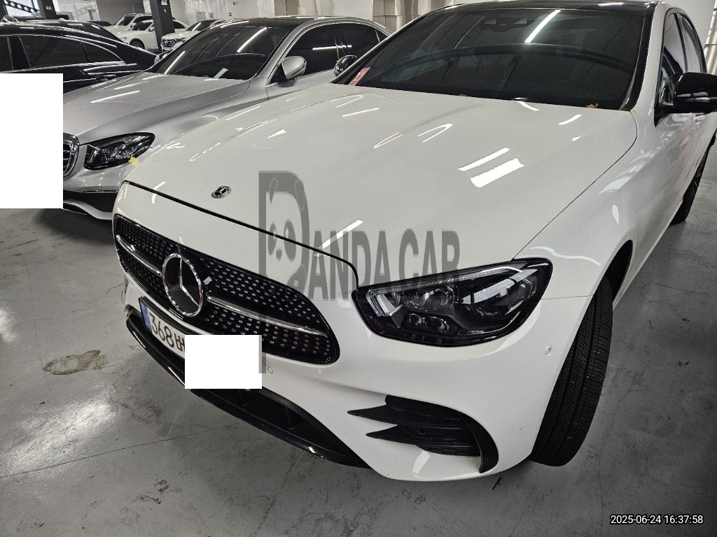 2023 Mercedes-Benz E350 4MATIC, photograph 3