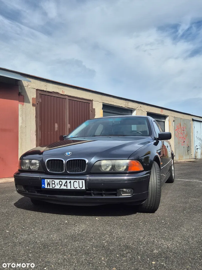 1998 BMW Seria 5, photograph 3