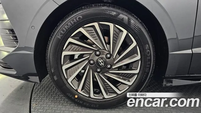 2026 Hyundai Sonata Exclusive, photograph 12