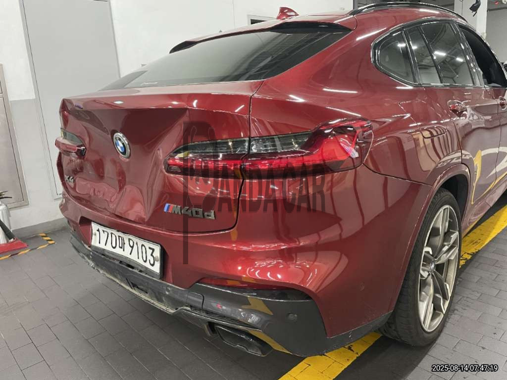 2020 BMW X4 M40d, photograph 2