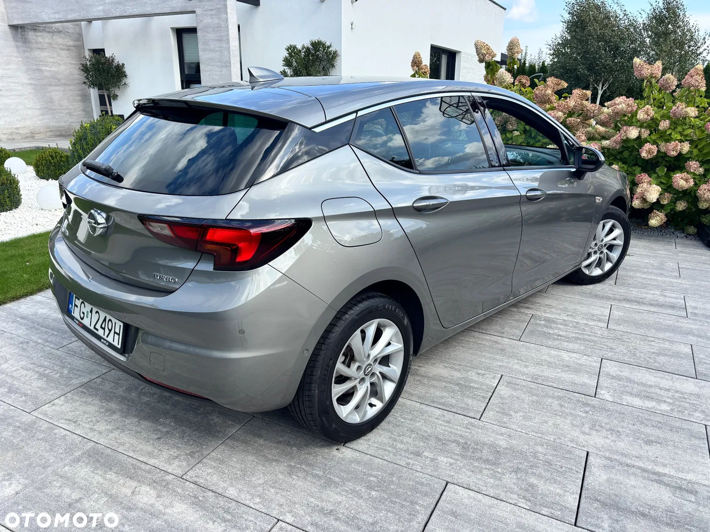 2017 Opel Astra 1.4 T Elite S&S, photograph 11
